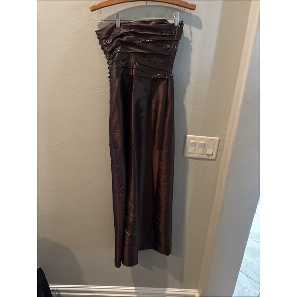 Bill Levkoff Strapless Floor-Length Formal Gown Size 0 Prom, w/ Crystals - Picture 7 of 12